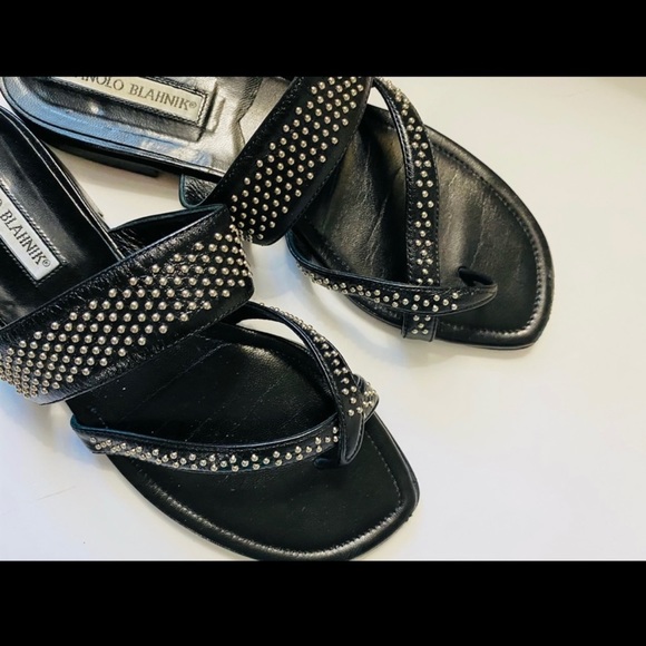 SOLD  Manolo Blahnik Susa Black Sandals Flats 38 - Picture 3 of 9